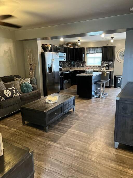 Cozy Nest: Where Love Blossoms Nashville Bagian luar foto