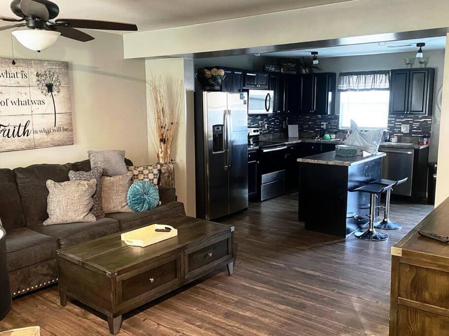 Cozy Nest: Where Love Blossoms Nashville Bagian luar foto